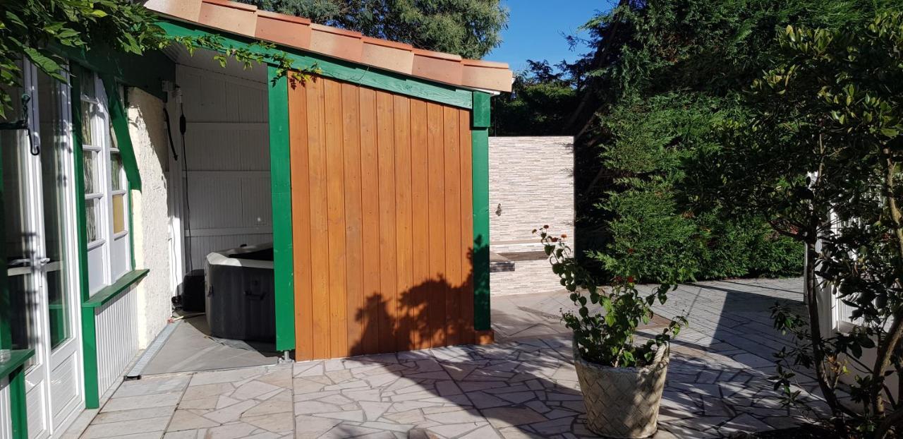Le Cabassou Du Medoc Begadan Exterior photo