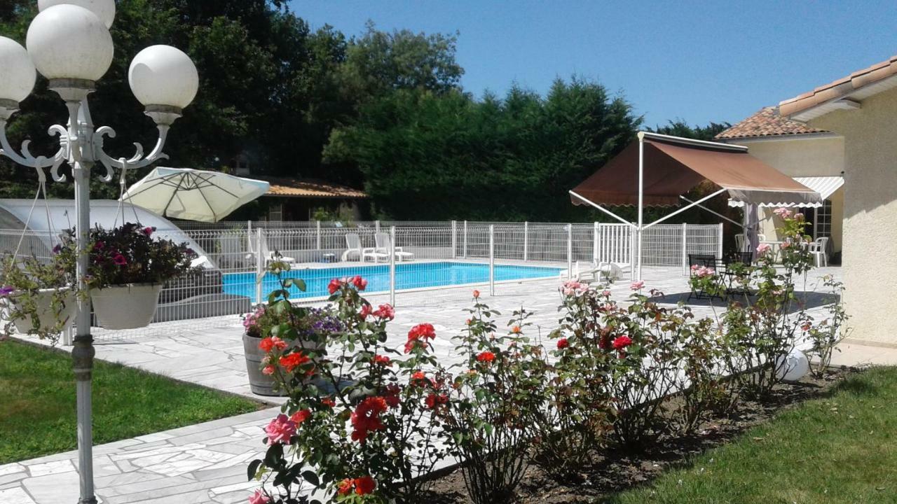 Le Cabassou Du Medoc Begadan Exterior photo